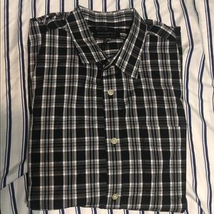 BANANA REPUBLIC BUTTON UP